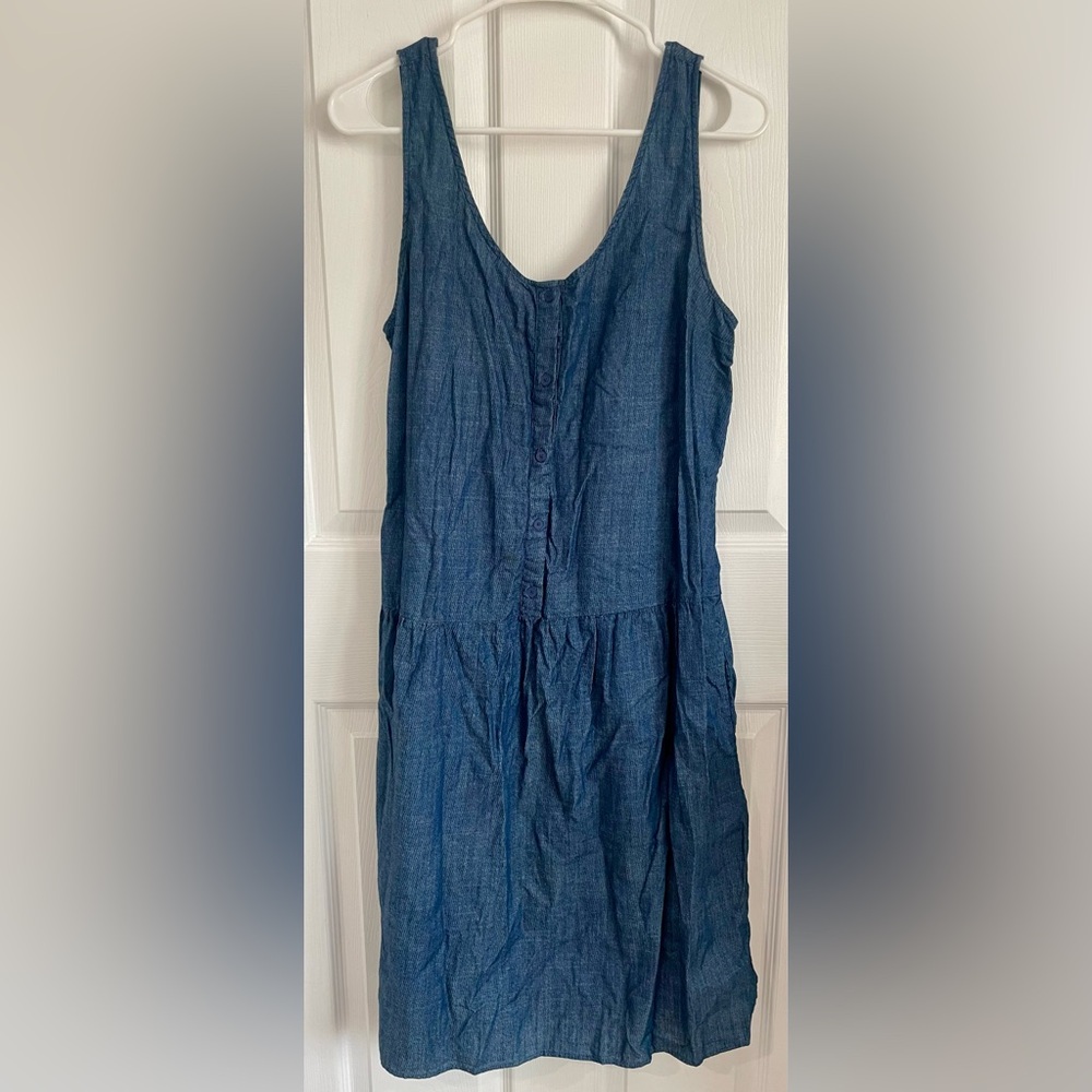 Gap denim dress in a size Large.